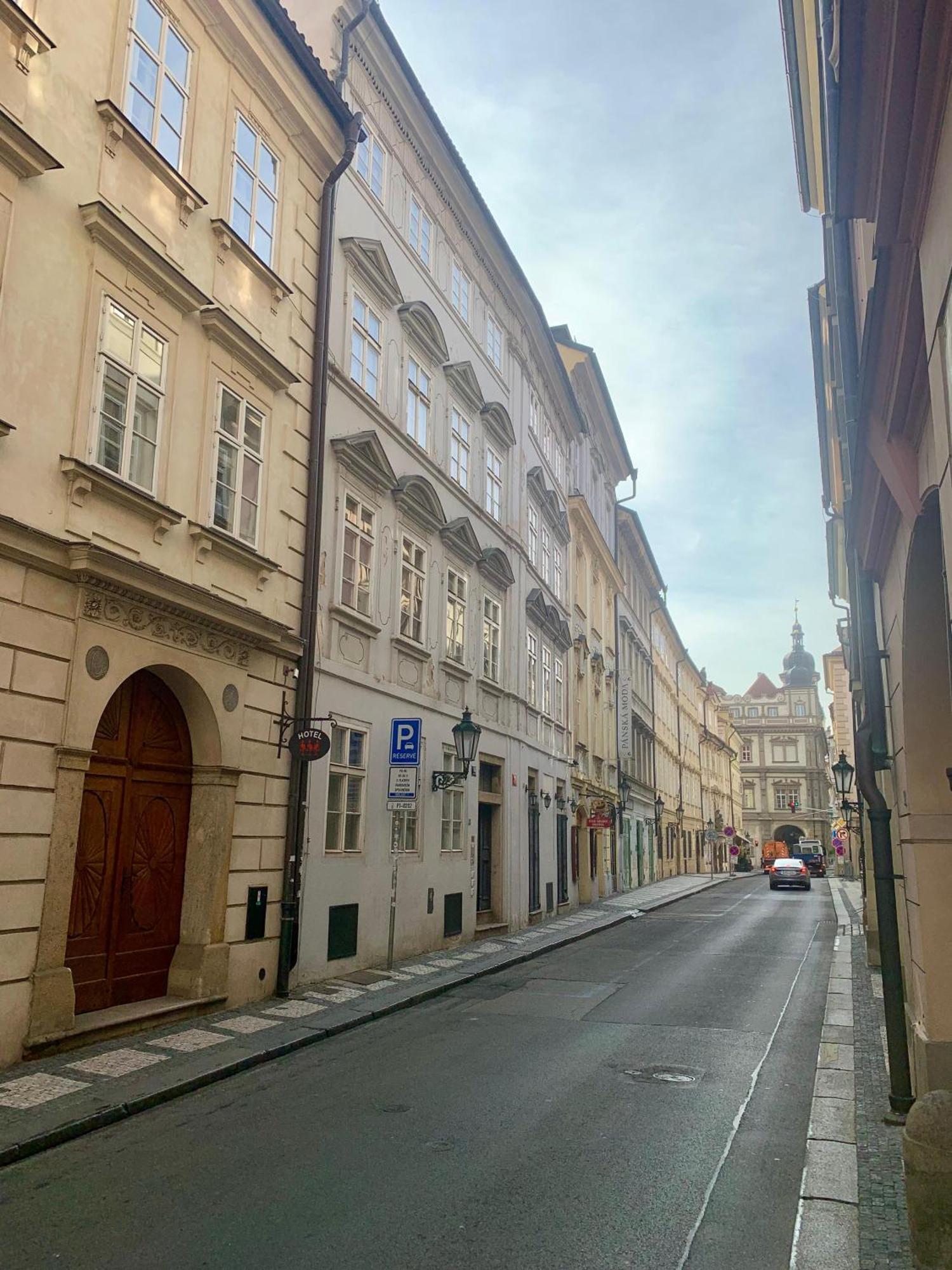 Price & Location - Historic Square Residency Appartement *